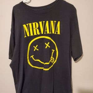 Black and yellow Nirvana "Smiley" tee shirt xl